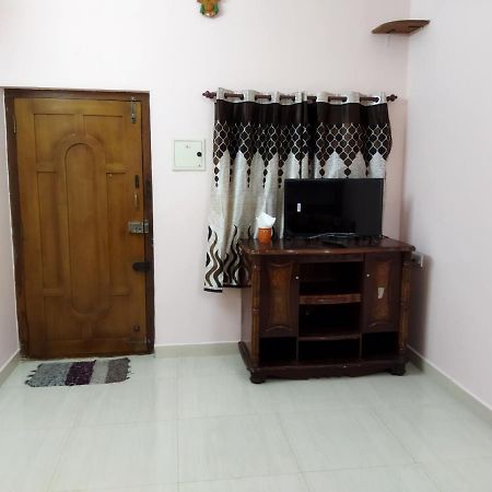 Aashritha Wedding Stay Tiruchirappalli Exteriör bild