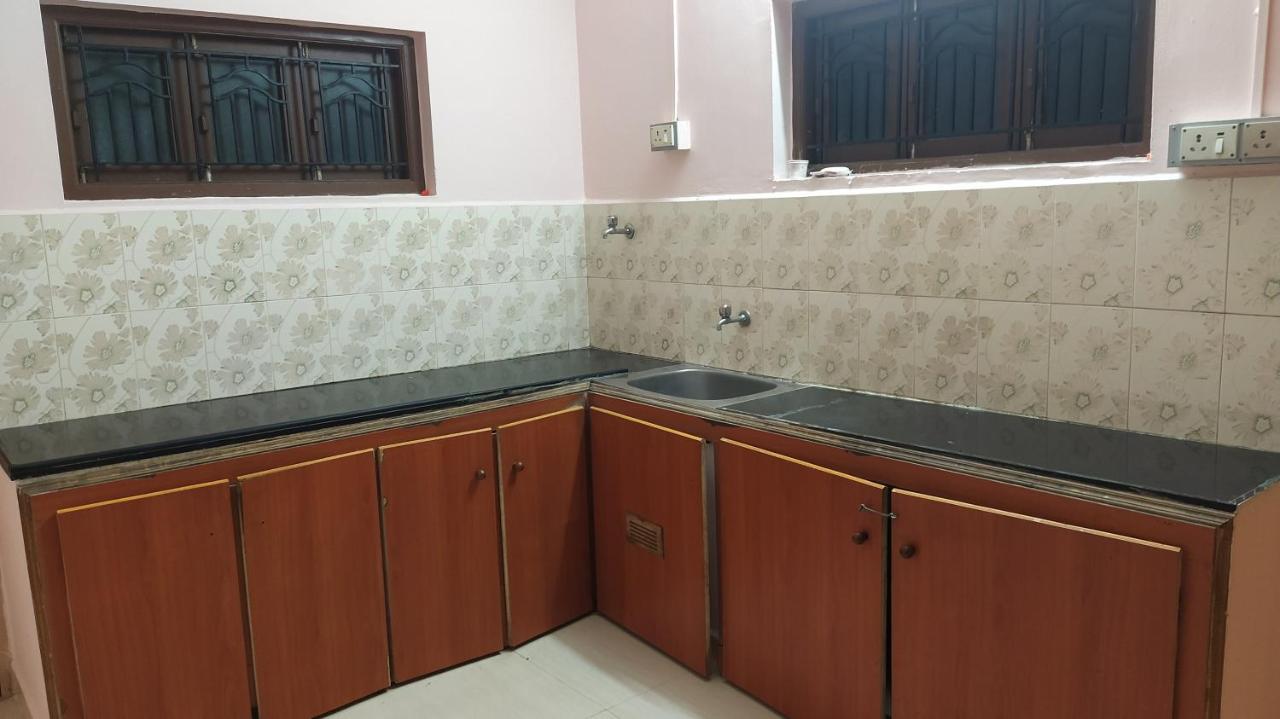 Aashritha Wedding Stay Tiruchirappalli Exteriör bild